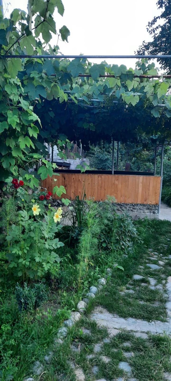 Hotel Family Dilijan Exterior foto