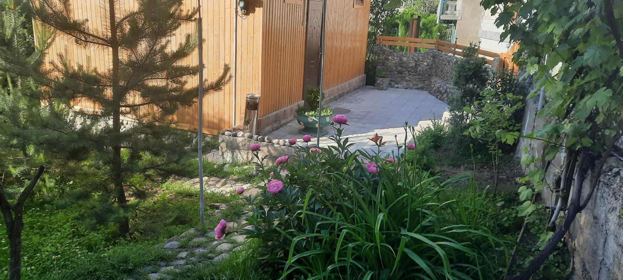 Hotel Family Dilijan Exterior foto